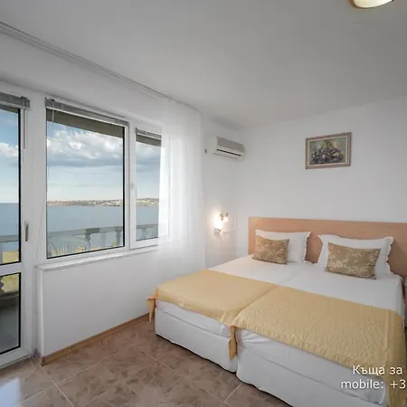 Tzonevi Pensionat 3*