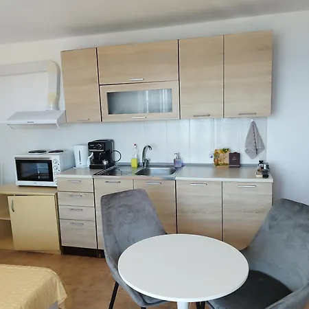 Tzonevi Pensionat 3*